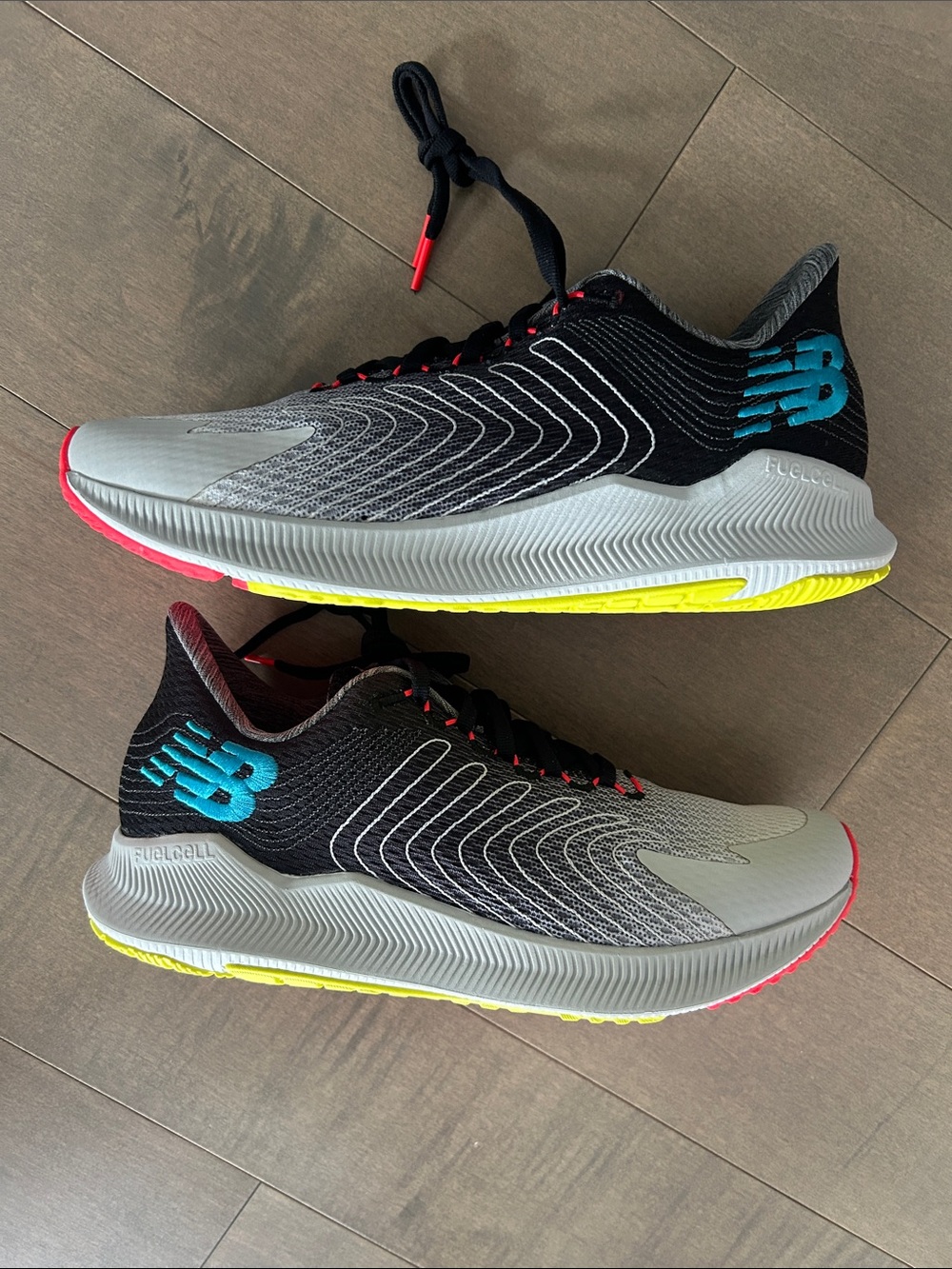 New Balance Men's Black, Gray & Turquoise Athletic Running Shoes